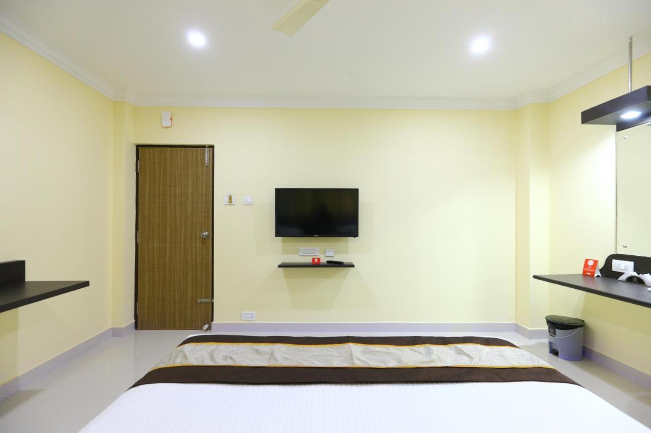 Hotel Salbala - Near Airport Csennai Kültér fotó