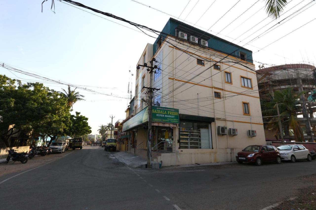 Hotel Salbala - Near Airport Csennai Kültér fotó